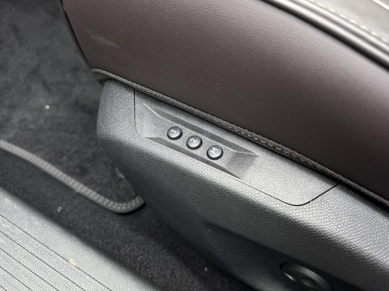 DS DS 4 Opéra 1.2 Turbo 130pk EAT8 | FULL-OPTONS! | SCHUIF/KANTELDAK | NIGHTVISION | CRIOLLO BRUIN LEDER | ELEKTR. A.KLEP | 360° CAMERA | NAVI | STOELVENTILATIE | ADAPTIVE CRUISE