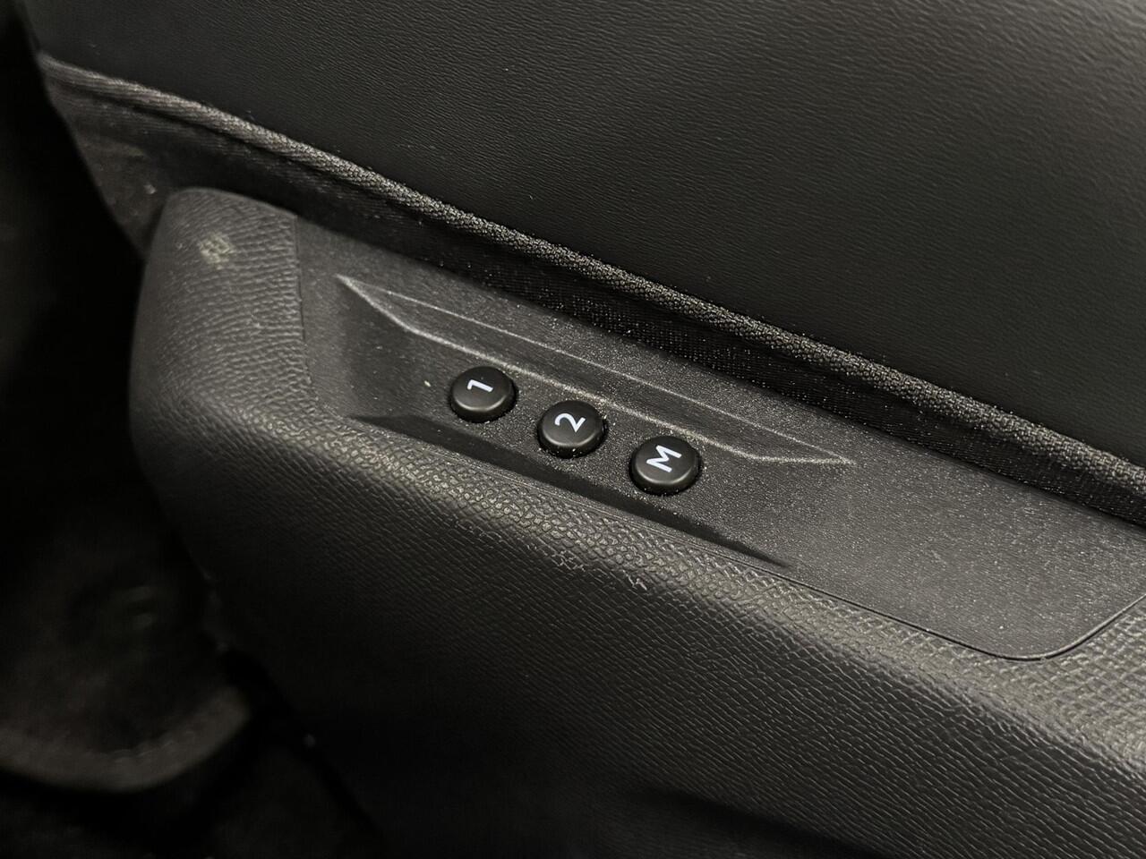 DS DS 4 1.2 PureTech Étoile Alcantara | ¤ 1.000 INRUILPREMIE | Winterpakket | Memory + Massage | Pano | HUD | 360 Camera | ACC ( Vestiging - Vianen )