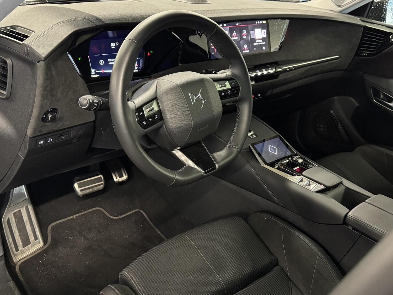 DS DS 4 1.2 PureTech Étoile Alcantara | ¤ 1.000 INRUILPREMIE | Winterpakket | Memory + Massage | Pano | HUD | 360 Camera | ACC ( Vestiging - Vianen )