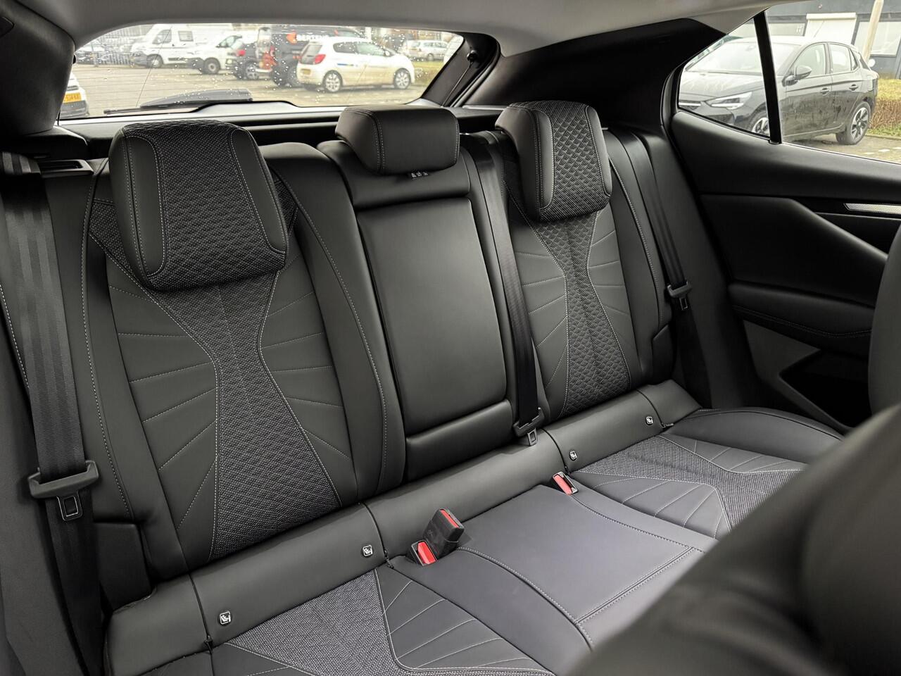 DS DS 4 1.6 PHEV 225 Pallas | El. achterklep | Stoelenpakket | Trekhaak | Prijs is rijklaar