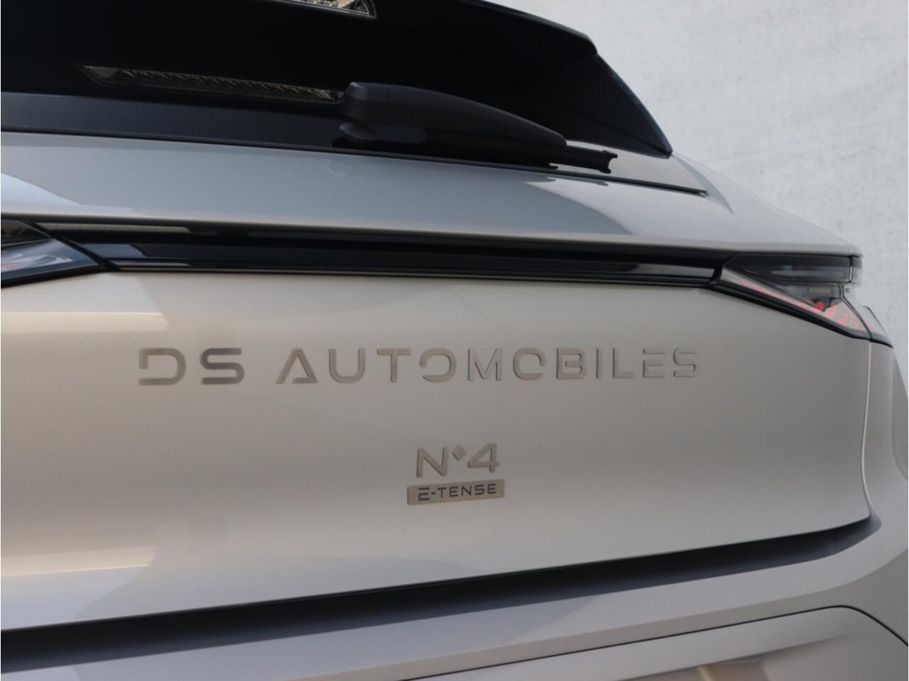 DS DS 4 Automobiles N°4 E-Tense 157 KW Pallas