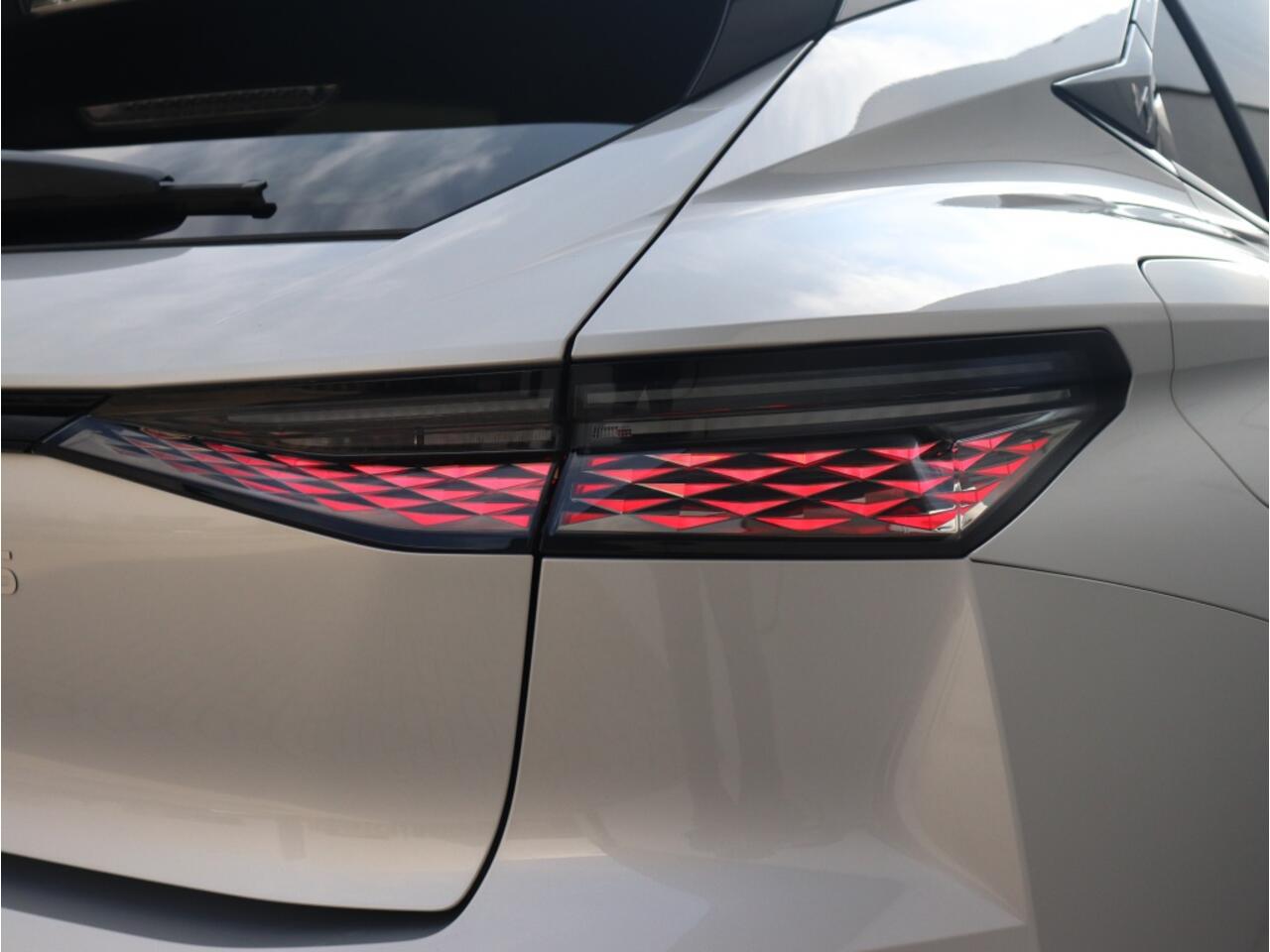 DS DS 4 Automobiles N°4 E-Tense 157 KW Pallas