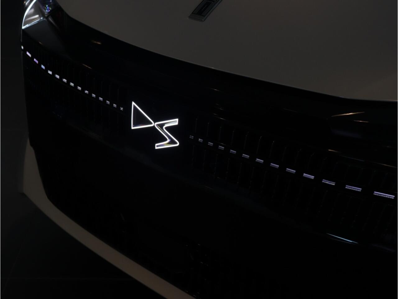 DS DS 4 Automobiles N°4 E-Tense 157 KW Pallas