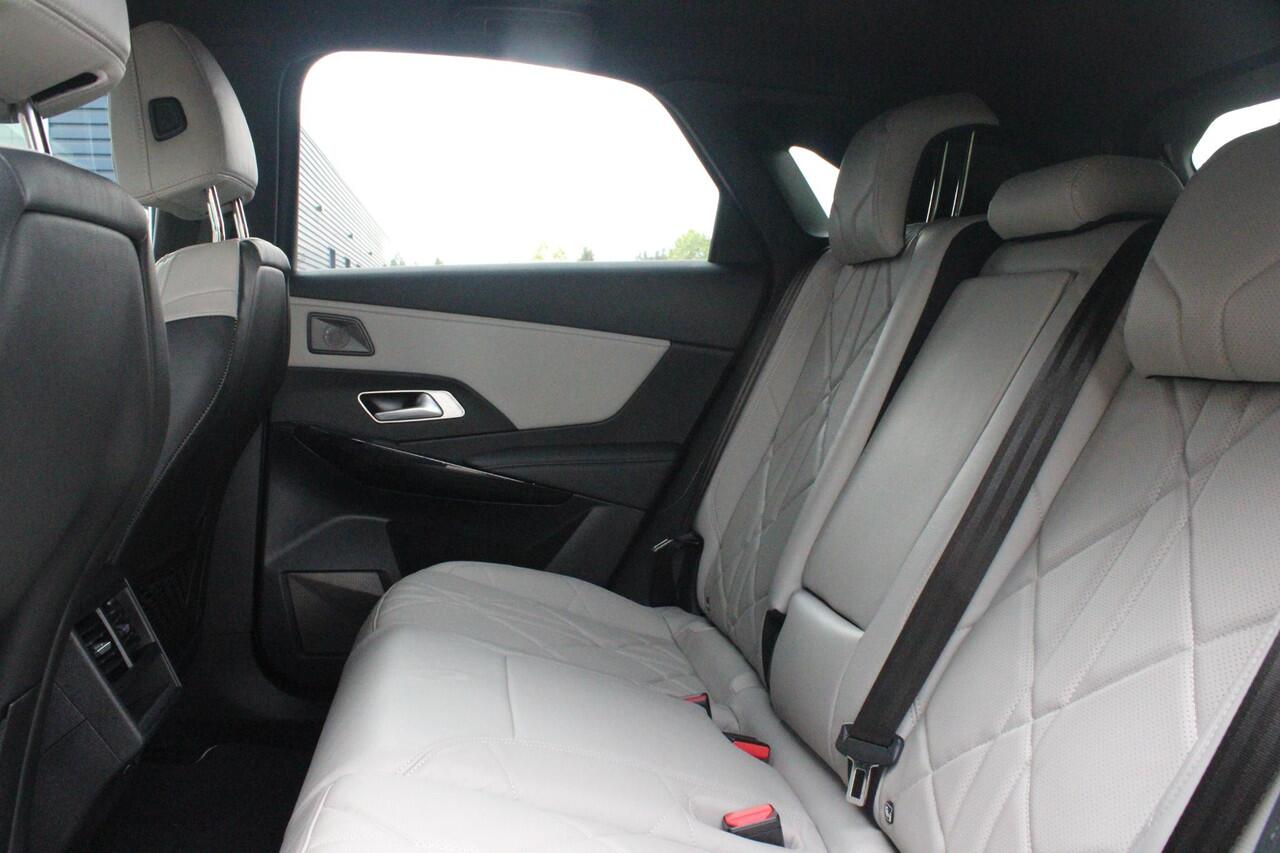 DS DS 7 E-Tense 300PK 4x4 ESPRIT DE VOYAGE | PANORAMISCH SCHUIF/KANTEL DAK | VOORRUITRAND/STUUR VERWARMING | VOLLEDIG LEDEREN BEKLEDING | LICHTMETALEN VELGEN 19" | ELEKTRISCH BEDIENBARE ACHTERKLEP | NIGHT VISION | DODEHOEK DETECTIE | ELEKTRISCH BEDIENBARE VOORSTO