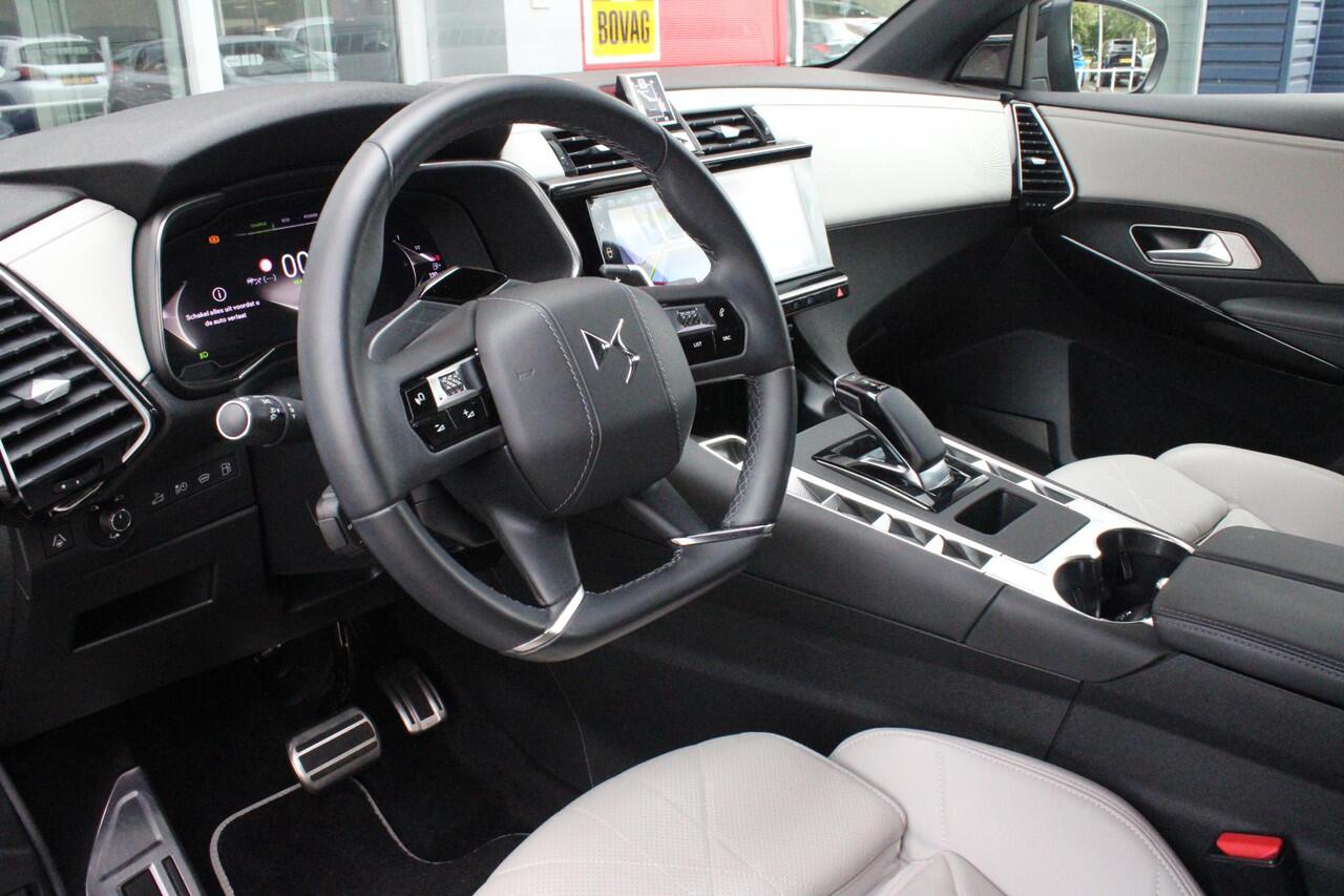 DS DS 7 E-Tense 300PK 4x4 ESPRIT DE VOYAGE | PANORAMISCH SCHUIF/KANTEL DAK | VOORRUITRAND/STUUR VERWARMING | VOLLEDIG LEDEREN BEKLEDING | LICHTMETALEN VELGEN 19" | ELEKTRISCH BEDIENBARE ACHTERKLEP | NIGHT VISION | DODEHOEK DETECTIE | ELEKTRISCH BEDIENBARE VOORSTO