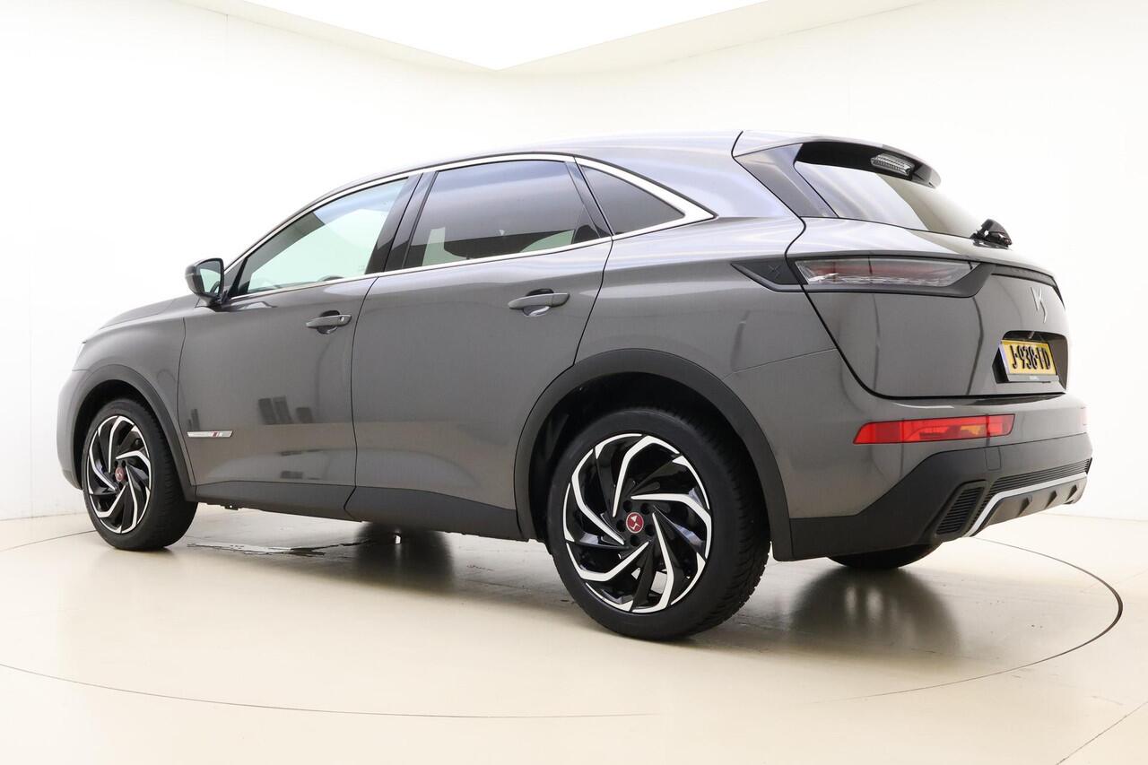 DS DS 7 Crossback 1.2 PureTech Performance Line 130 PK | Handgeschakeld | Alcantara bekleding | Camera | Parkeersensor | Navigatie | Cruise Control | Licht metalen velgen | 1e eigenaar
