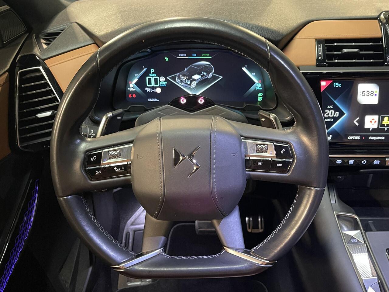 DS DS 7 Crossback E-Tense 4x4 Grand Chic 20"/Trekhaak/Panoramadak/Leder Opera/Night VISION/Stoelverwarming/Stoelventilatie/Voorruitverwarming/LED Vision/HiFi FOCAL/Adaptieve cruise