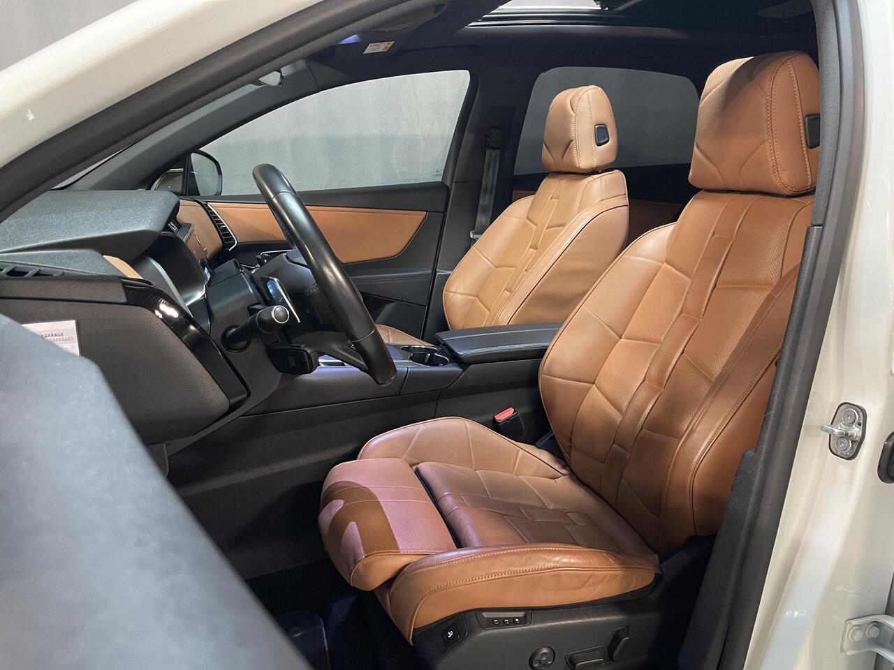 DS DS 7 Crossback E-Tense 4x4 Grand Chic 20"/Trekhaak/Panoramadak/Leder Opera/Night VISION/Stoelverwarming/Stoelventilatie/Voorruitverwarming/LED Vision/HiFi FOCAL/Adaptieve cruise