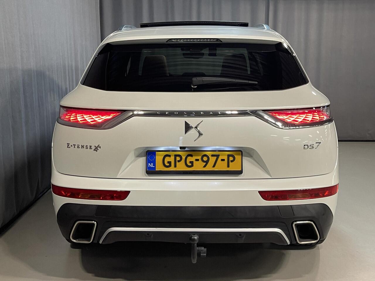 DS DS 7 Crossback E-Tense 4x4 Grand Chic 20"/Trekhaak/Panoramadak/Leder Opera/Night VISION/Stoelverwarming/Stoelventilatie/Voorruitverwarming/LED Vision/HiFi FOCAL/Adaptieve cruise