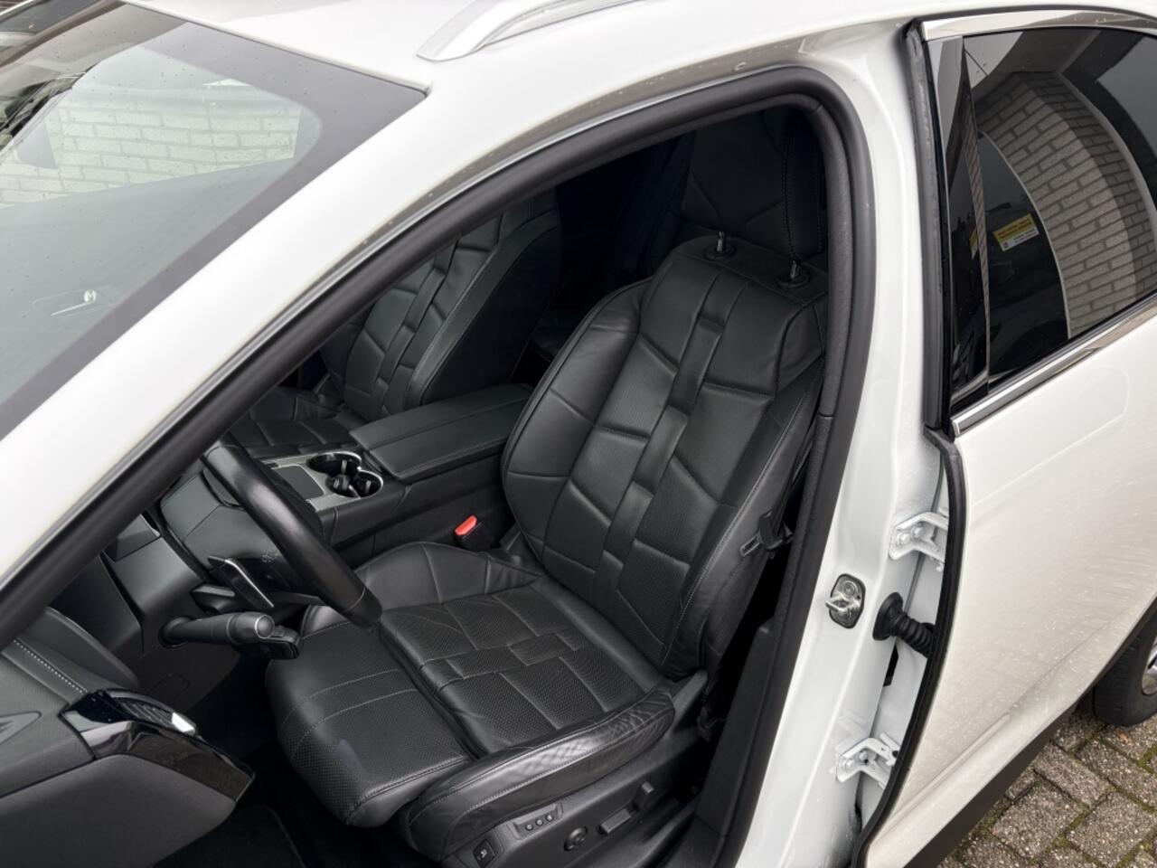 DS DS 7 Crossback Opera 300pk E Tense 4*4 Plug in AUTOMAAT