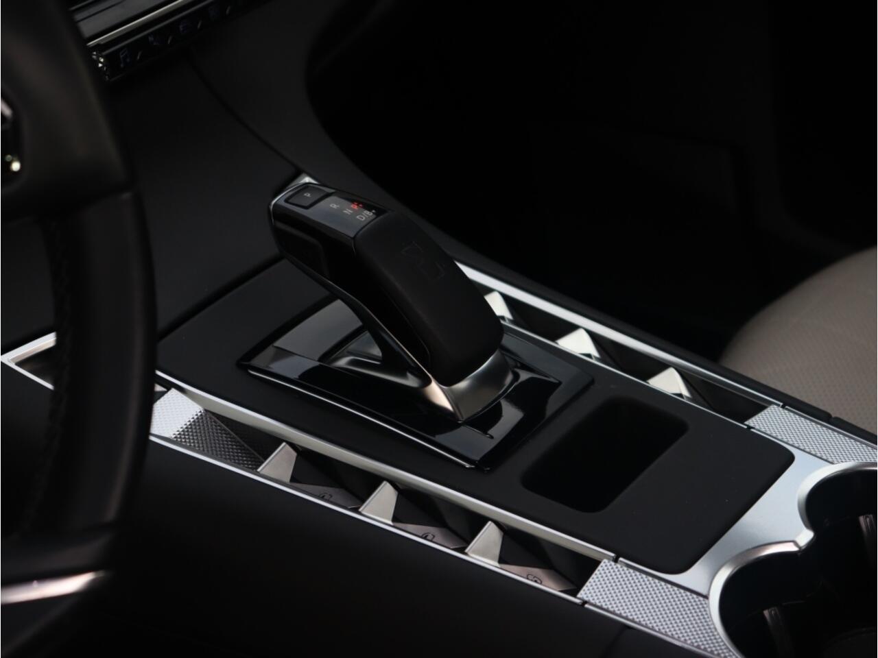 DS DS 7 Crossback E-Tense 4x4 300 PK Be Chic Rivoli | Pano | Leder | Focal | Memor