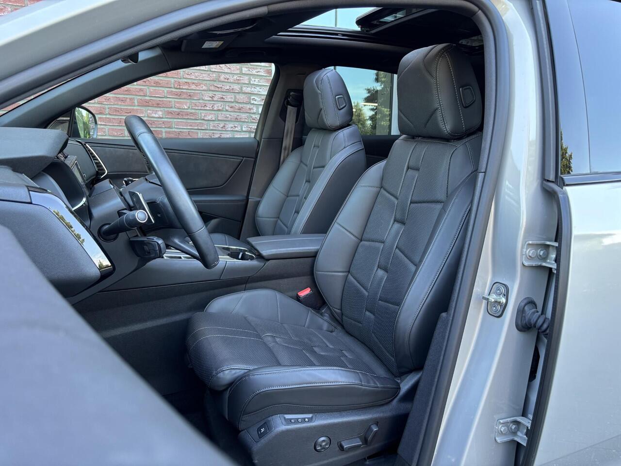 DS DS 7 Crossback Louvre E-Tense PHEV Hybrid4 300pk 4x4 e-EAT8 | SCHUIF/KANTELDAK | NAPPA LEDER | HANDSFREE A.KLEP | MASSAGE | HIFI FOCAL AUDIO | NIGHT VISION | BLACK PACK | DS LED VISION