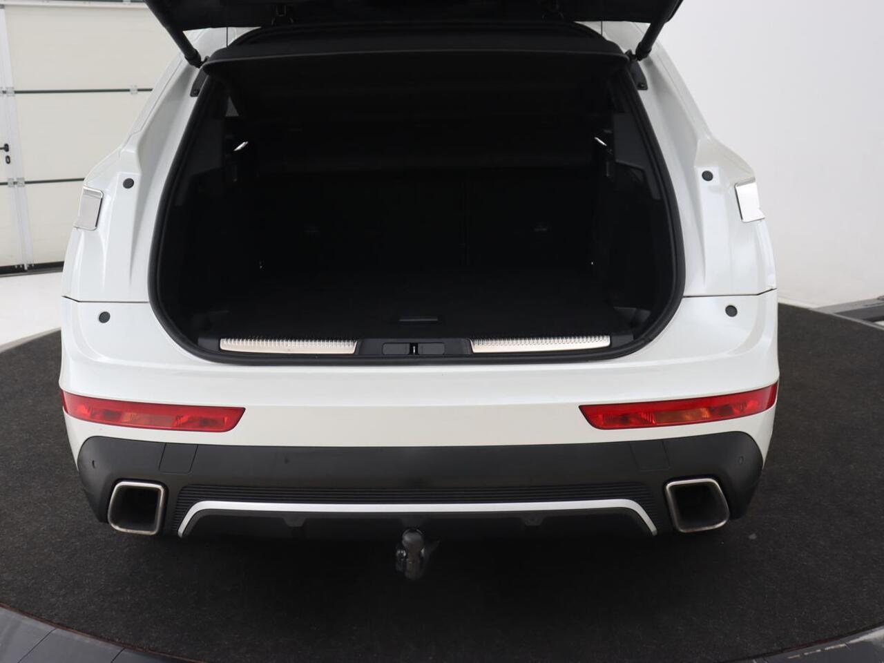 DS DS 7 Crossback E-Tense Rivoli | Panoramadak | Trekhaak | Leder | Stoelverwarming | Nachtzicht | Adaptive cruise | 360 Camera | Carplay | Sfeerverlichting | Navigatie | Keyless | 19'' | Memory