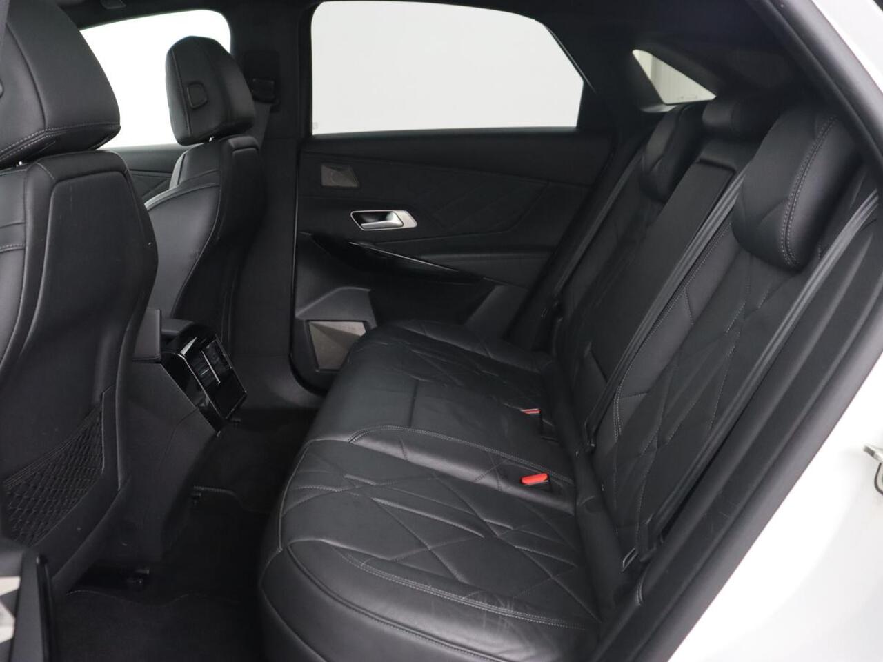 DS DS 7 Crossback E-Tense Rivoli | Panoramadak | Trekhaak | Leder | Stoelverwarming | Nachtzicht | Adaptive cruise | 360 Camera | Carplay | Sfeerverlichting | Navigatie | Keyless | 19'' | Memory