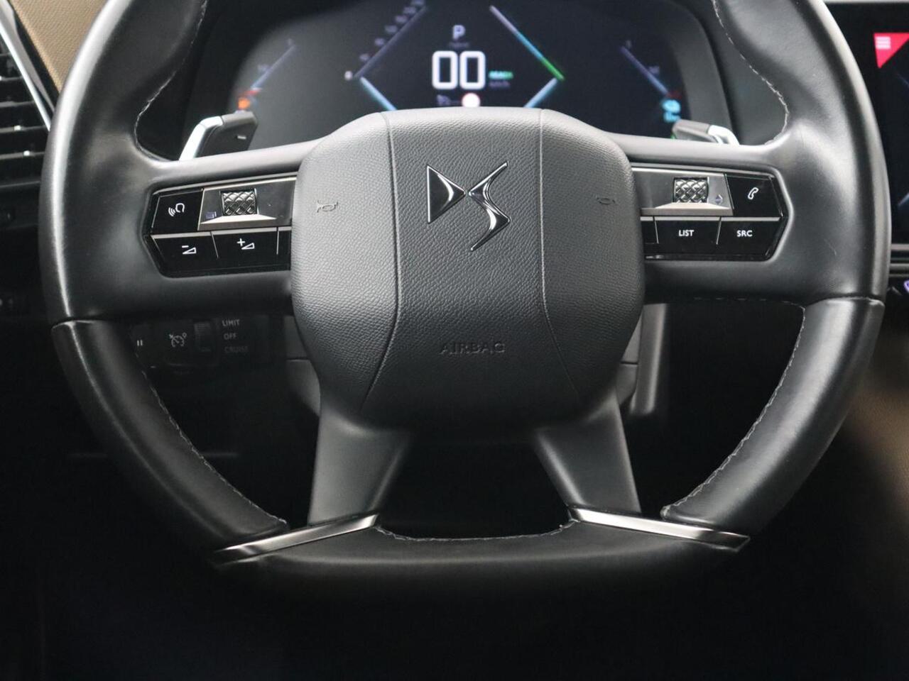 DS DS 7 Crossback E-Tense Be Chic | Camera | Bi-Xenon | Carplay | Navigatie | 19'' | Digital Cockpit | Climate control | Parkeerhulp | Cruise control | PHEV | Plug In