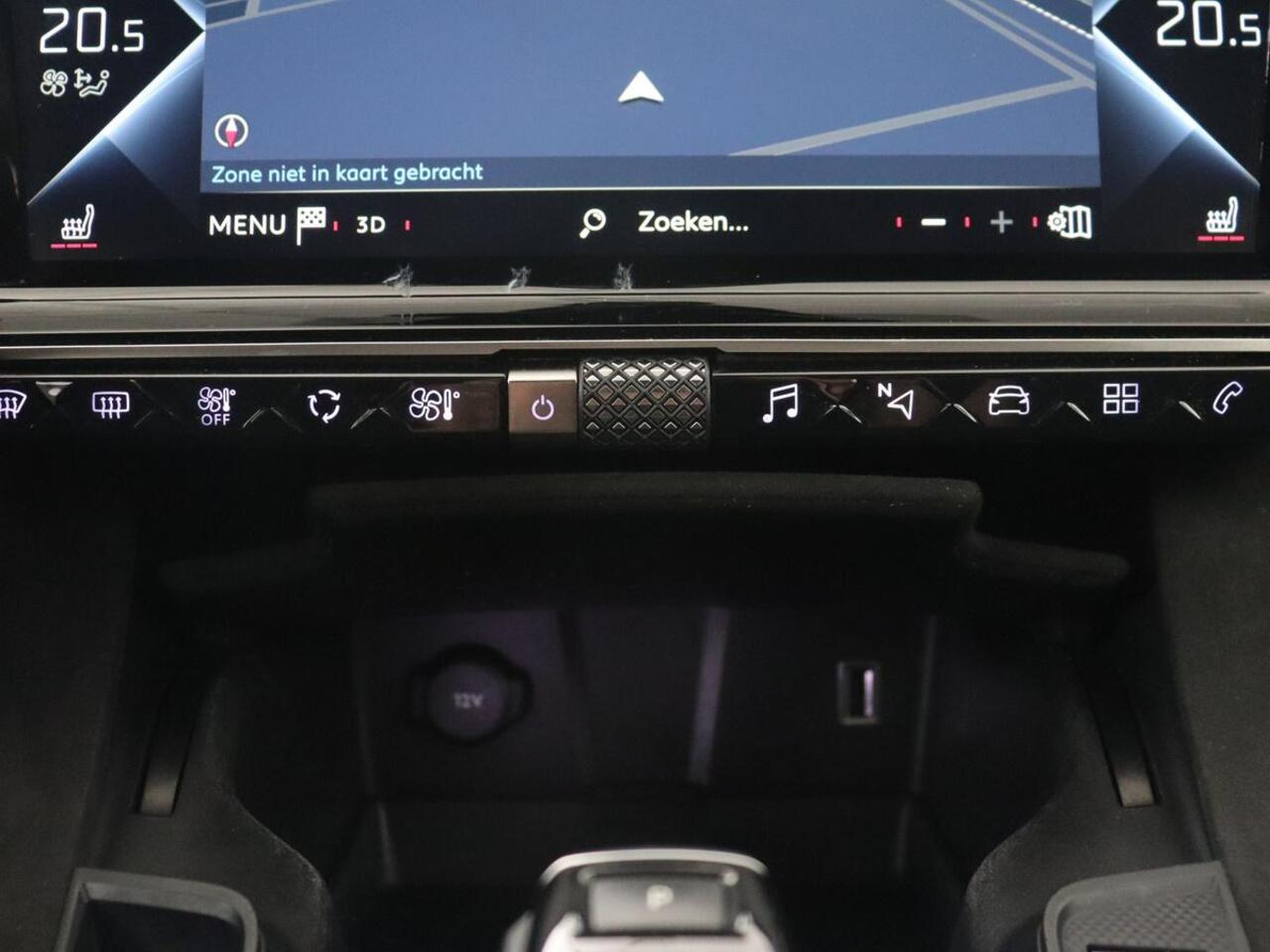 DS DS 7 Crossback E-Tense Performance Line | Stoelverwarming | Adaptive cruise | Alcantara | Keyless | Full LED | Carplay | Navigatie | Memory | Digital Cockpit | Dodehoek detectie | DAB | Getint glas | PHEV | Plug In