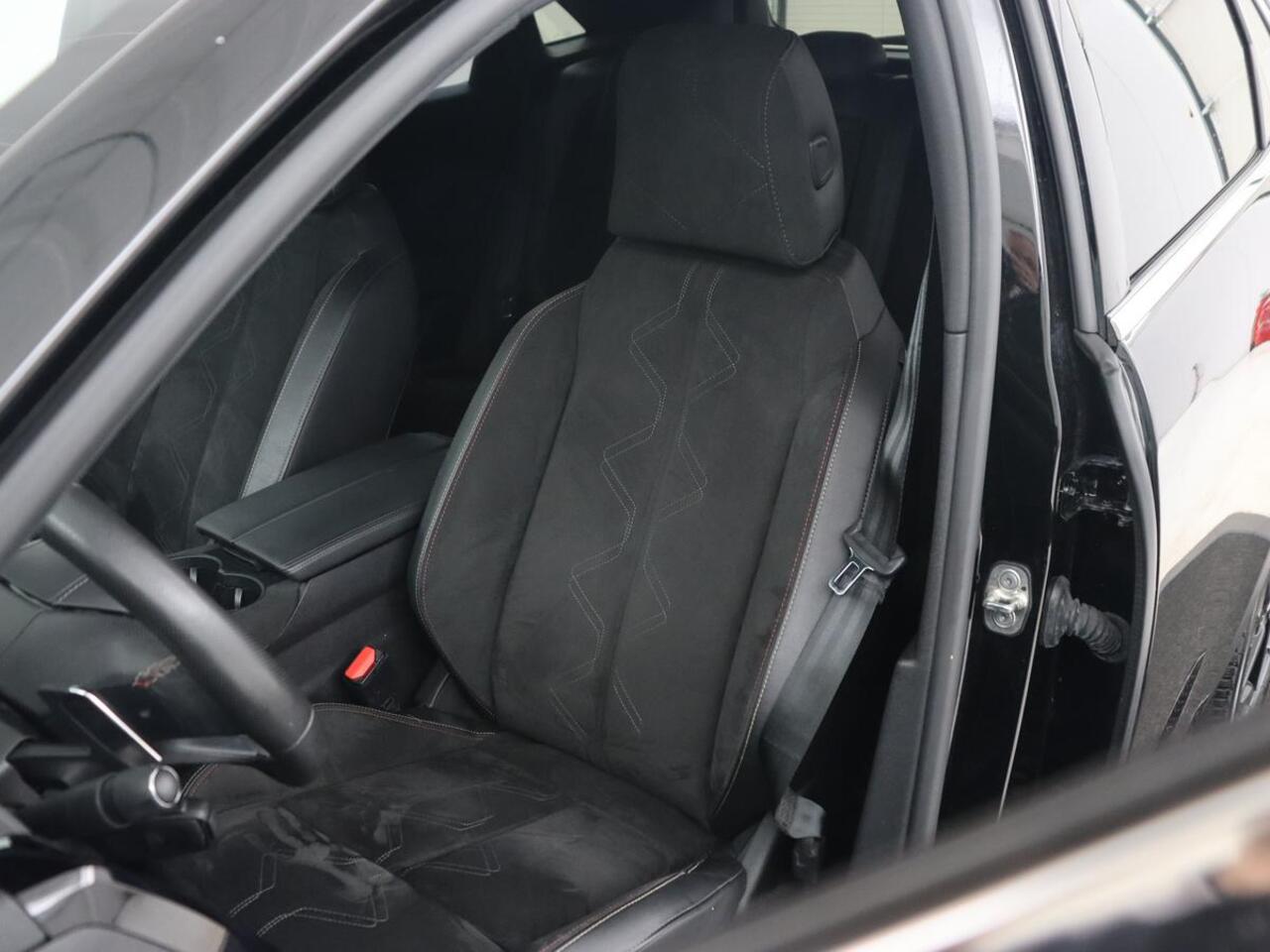 DS DS 7 Crossback E-Tense Performance Line | Stoelverwarming | Adaptive cruise | Alcantara | Keyless | Full LED | Carplay | Navigatie | Memory | Digital Cockpit | Dodehoek detectie | DAB | Getint glas | PHEV | Plug In