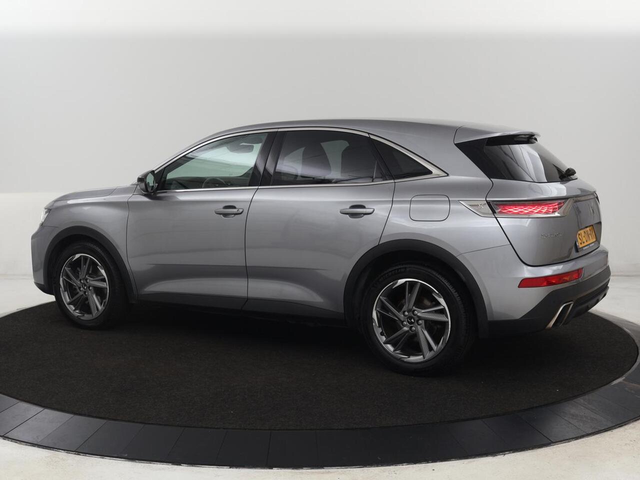 DS DS 7 Crossback E-Tense Be Chic | Camera | Bi-Xenon | Carplay | Navigatie | 19'' | Digital Cockpit | Climate control | Parkeerhulp | Cruise control | PHEV | Plug In