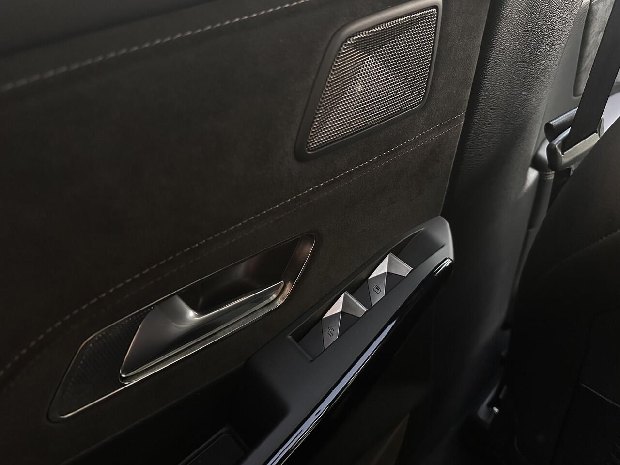 DS DS 7 Crossback Performance Line+ e-Tense PHEV Hybrid 225pk e-EAT8 | SCHUIF/KANTELDAK | FOCAL HIFI | NIGHTVISION | AGR-STOELEN | HANDSFREE A.KLEP | ALCANTARA | 360° CAMERA | STOELVERW. | NAVI |