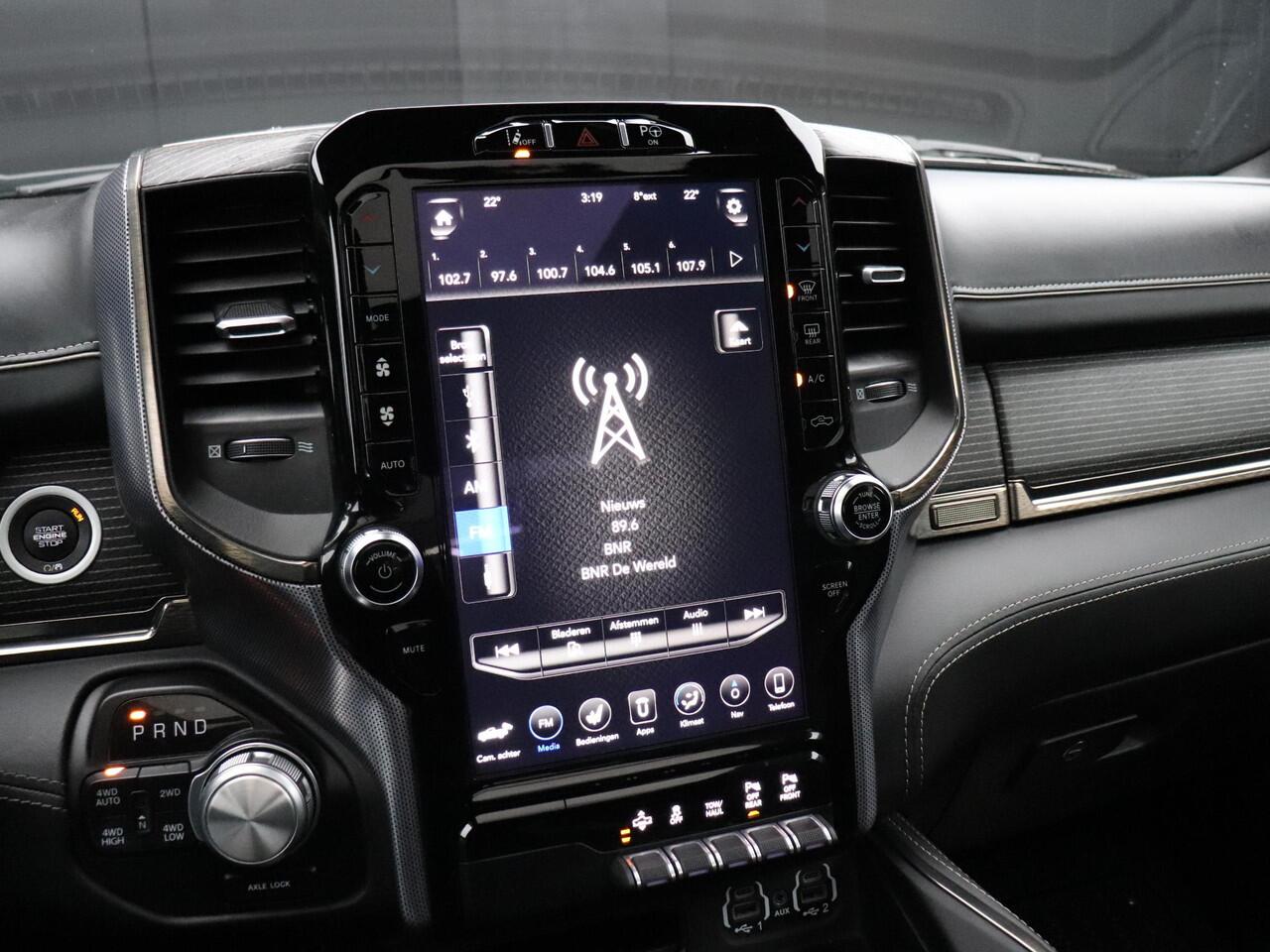 Dodge 1500 Ram 5.7 V8 4x4 Crew Cab Limited | LPG | 12 INCH NAVI | H&K | PANO-DAK | LEDER | STOELVERK. | CRUISE | TREKHAAK | STOEL/STUURVERW. |