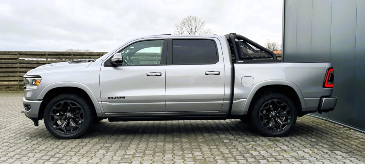 Dodge 1500 RAM HEMI V8 4x4 LARAMIE 360 PANO