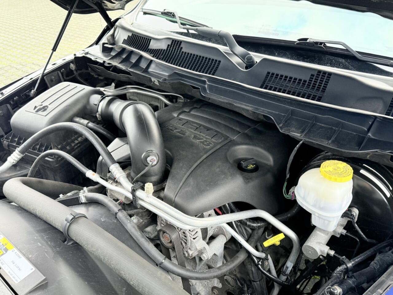 Dodge 1500 RAM Classic HEMI V8 4x4