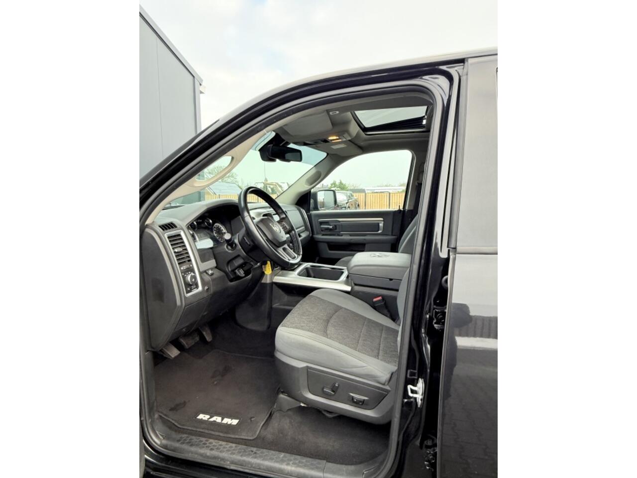 Dodge 1500 RAM Classic HEMI V8 4x4