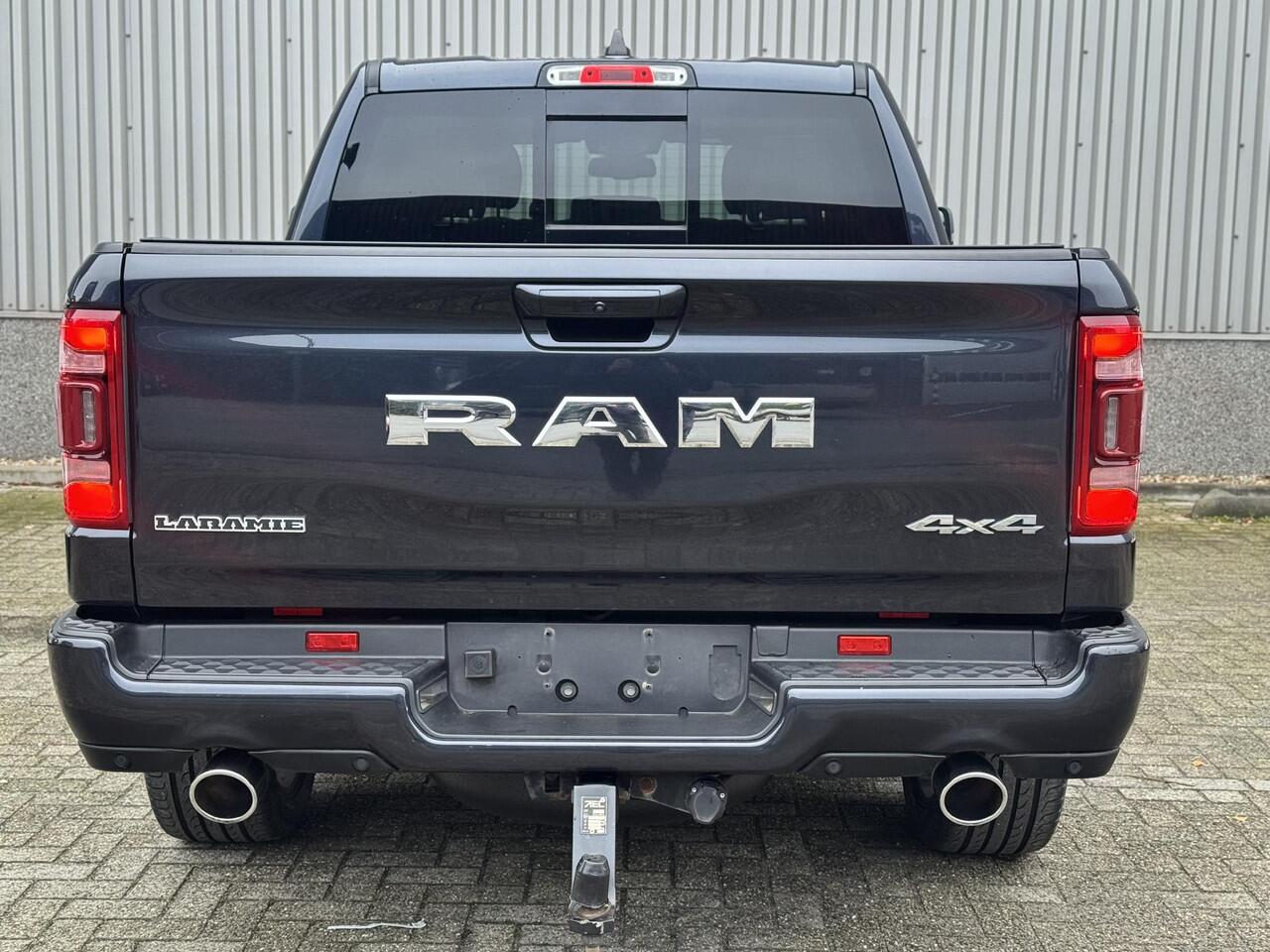 Dodge 1500 Ram 5.7 V8 4x4 Crew Cab Laramie TOP