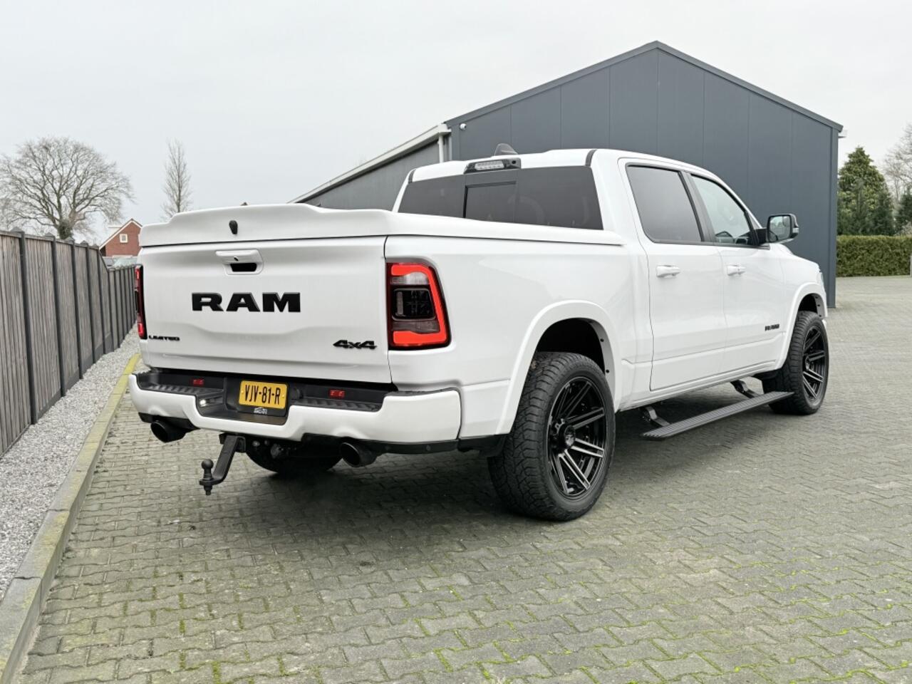 Dodge 1500 RAM 5.7 V8 4x4 HEMI LIMITED HARMAN/KARDON