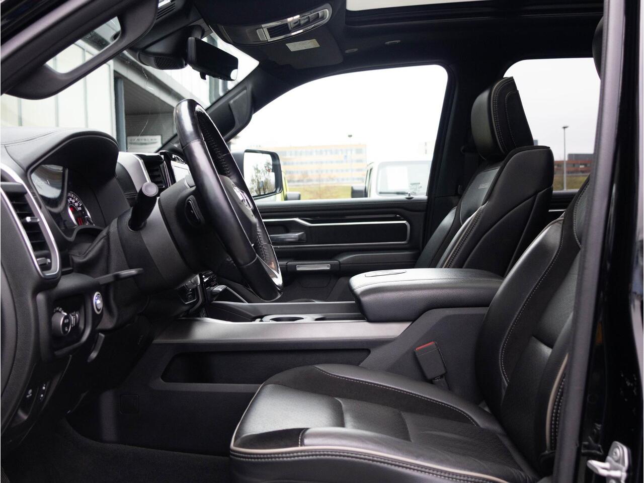 Dodge 1500 Ram 5.7 V8 4x4 Crew Cab Laramie | LPG | Pano-dak | Navi |