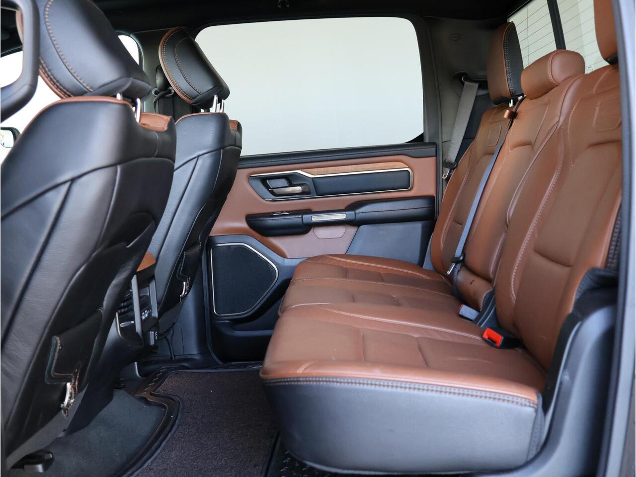 Dodge 1500 Ram 5.7 V8 4x4 Crew Cab Limited | LPG | 360 camera | Pano-dak