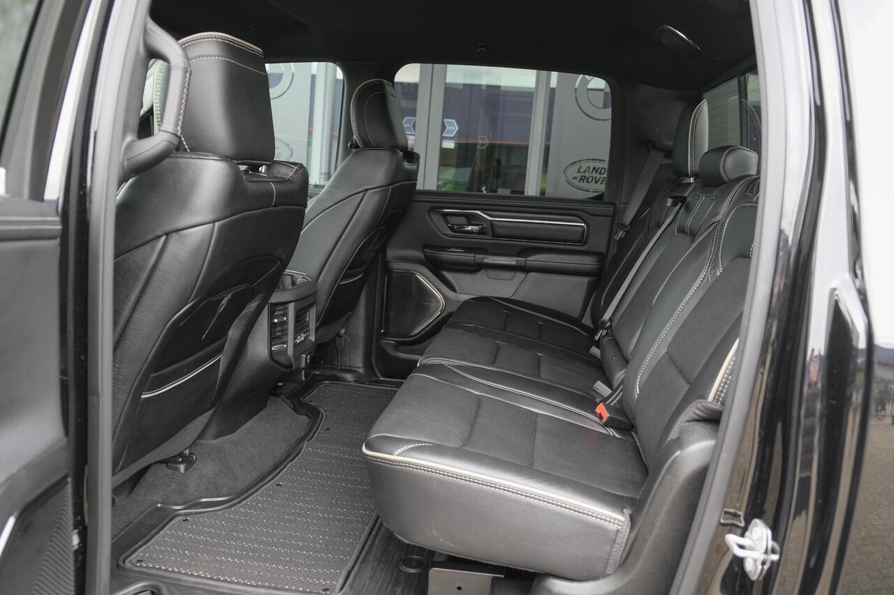 Dodge 1500 Ram 5.7 V8 401pk 4x4 Limited LPG G3 Widebody Black&Red Luchtvering Trekhaak Head-up Harman/kardon Sidebars CUSTOM!!