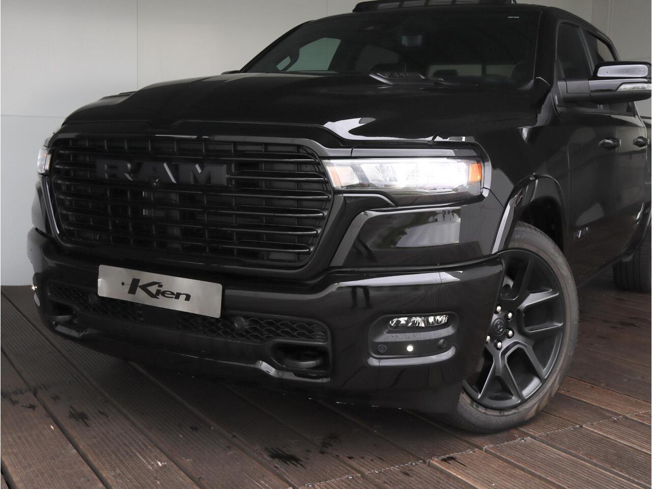 Dodge 1500 Ram 3.0 Hurricane Crew Cab Laramie Night Premium | LPG | BPM vrij | 2025 Model | Luchtvering | nieuwe schermen |