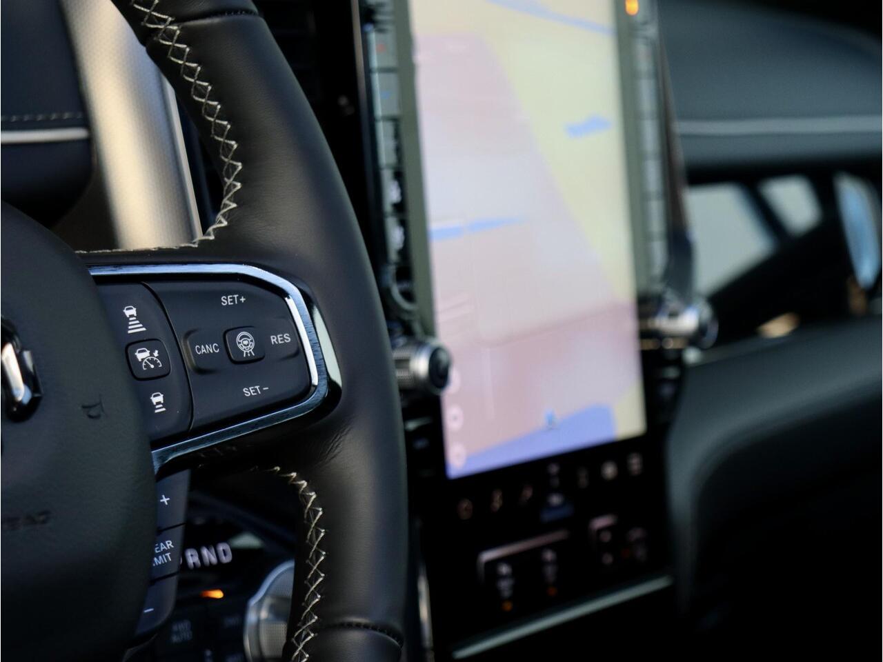 Dodge 1500 Ram 540 pk HO Crew Cab Limited Night | BPM vrij | 540 PK | Pano Dak | LPG | Luchtvering |