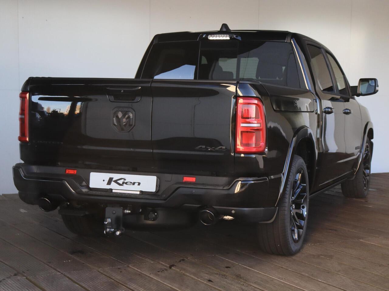 Dodge 1500 Ram 540 pk HO Crew Cab Limited Night | BPM vrij | 540 PK | Pano Dak | LPG | Luchtvering |
