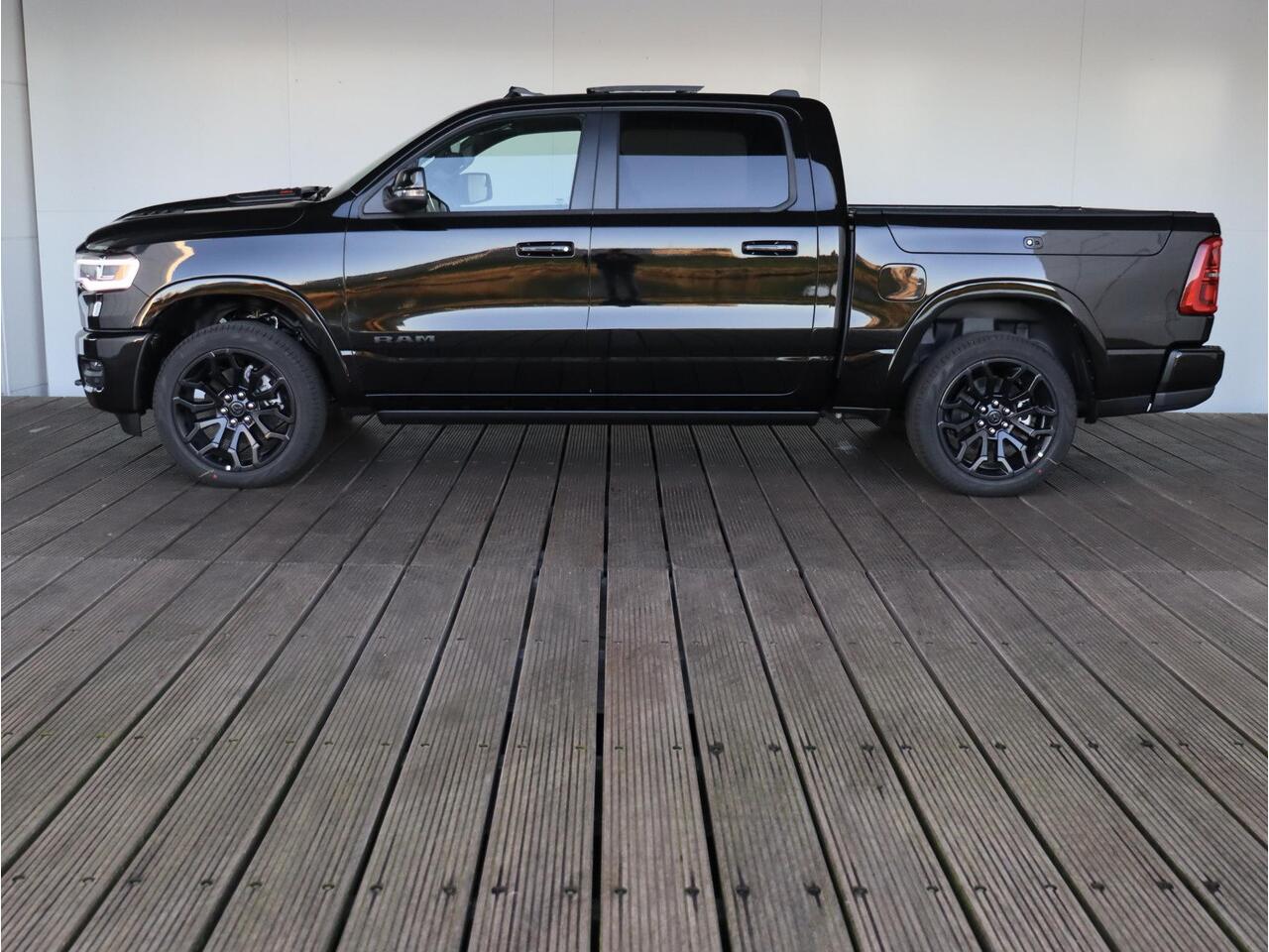 Dodge 1500 Ram 540 pk HO Crew Cab Limited Night | BPM vrij | 540 PK | Pano Dak | LPG | Luchtvering |