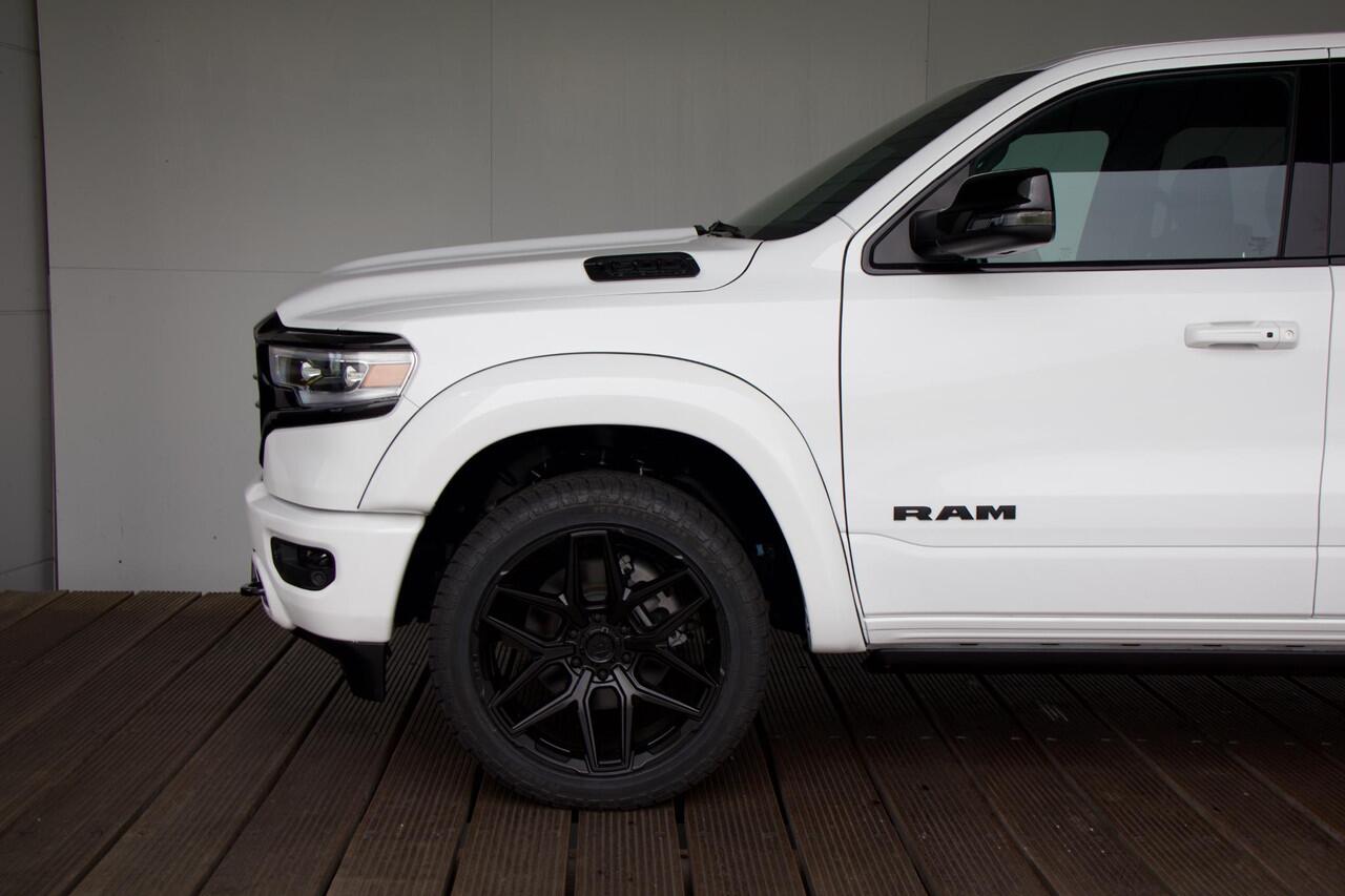 Dodge 1500 Ram 5.7 V8 4x4 Crew Cab Limited Dominator | Luchtvering| Pano | Fenders | 360 Camera |
