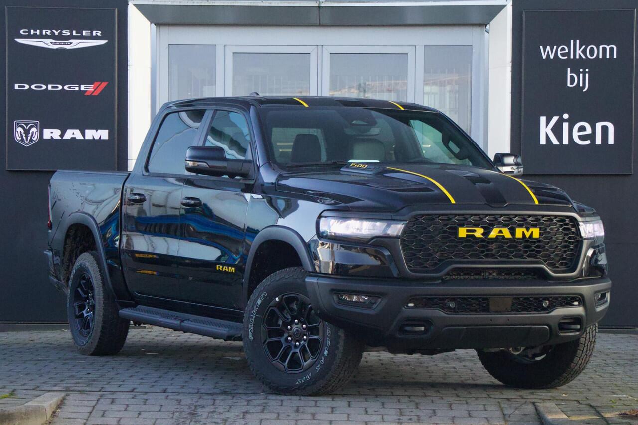Dodge 1500 Ram 3.0 Hurricane Crew Cab Rebel Night | Pano | Leder interieur | Adaptieve CC | Elektrische laadklep |