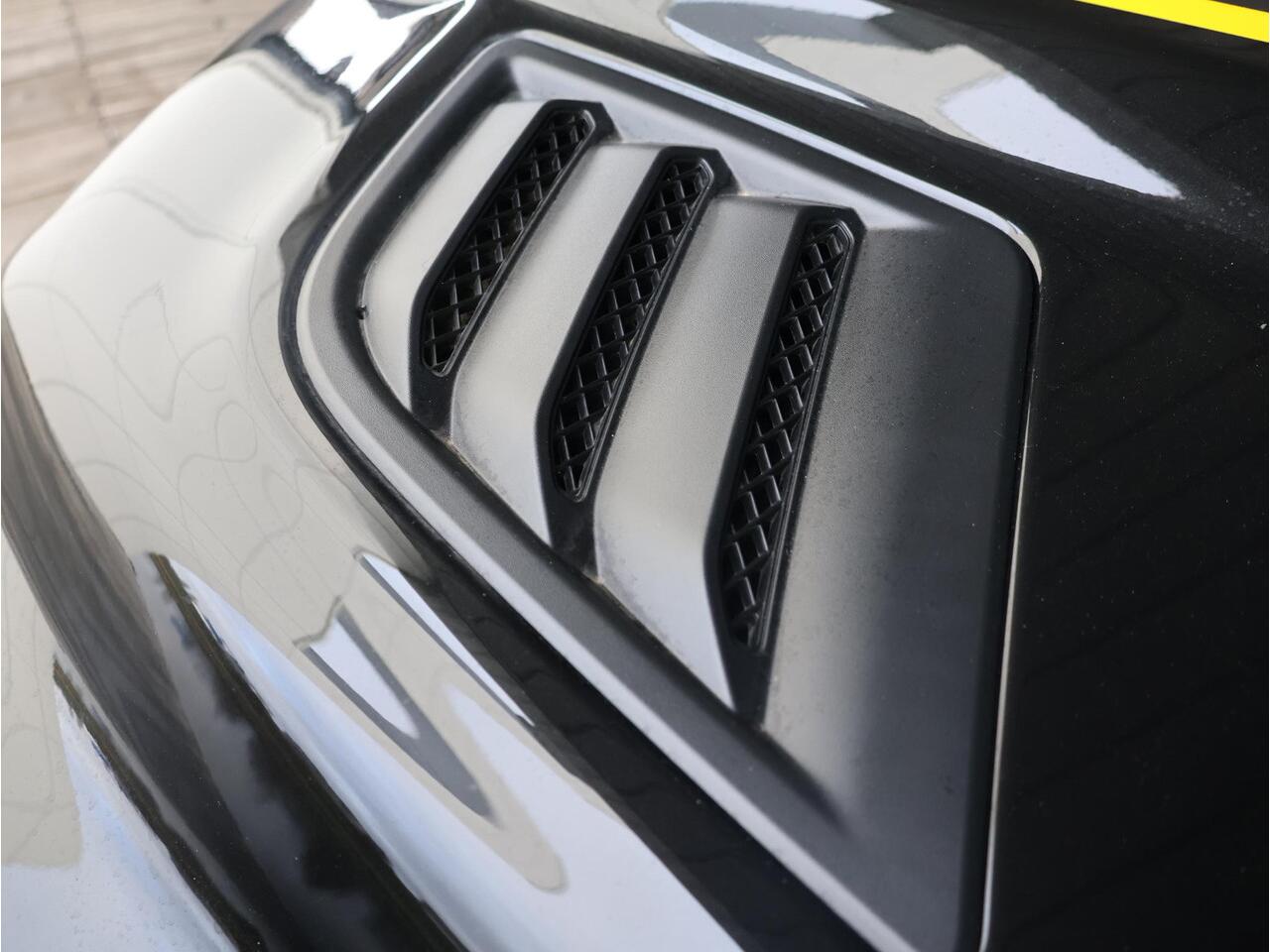 Dodge 1500 Ram 3.0 Hurricane Crew Cab Rebel Night | Pano | Leder interieur | Adaptieve CC | Elektrische laadklep |