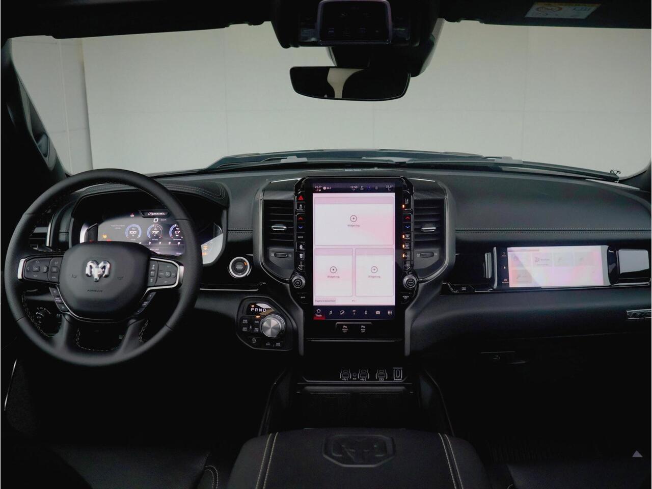 Dodge 1500 Ram 3.0 Hurricane Crew Cab Rebel Night | Pano | Leder interieur | Adaptieve CC | Elektrische laadklep |