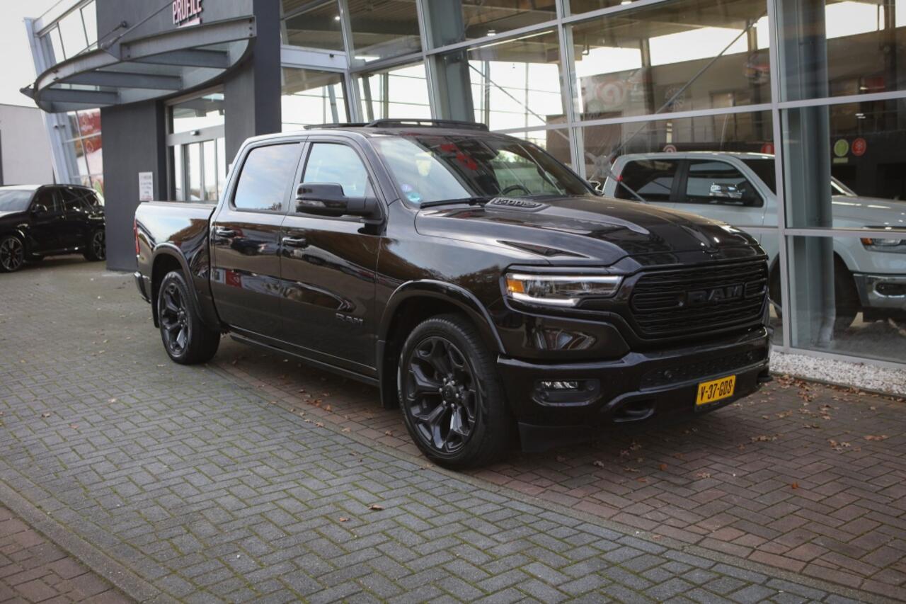 Dodge 1500 Ram 5.7 V8 4x4 CC Limited Night | Pano | stoelverkoeling/verwarming
