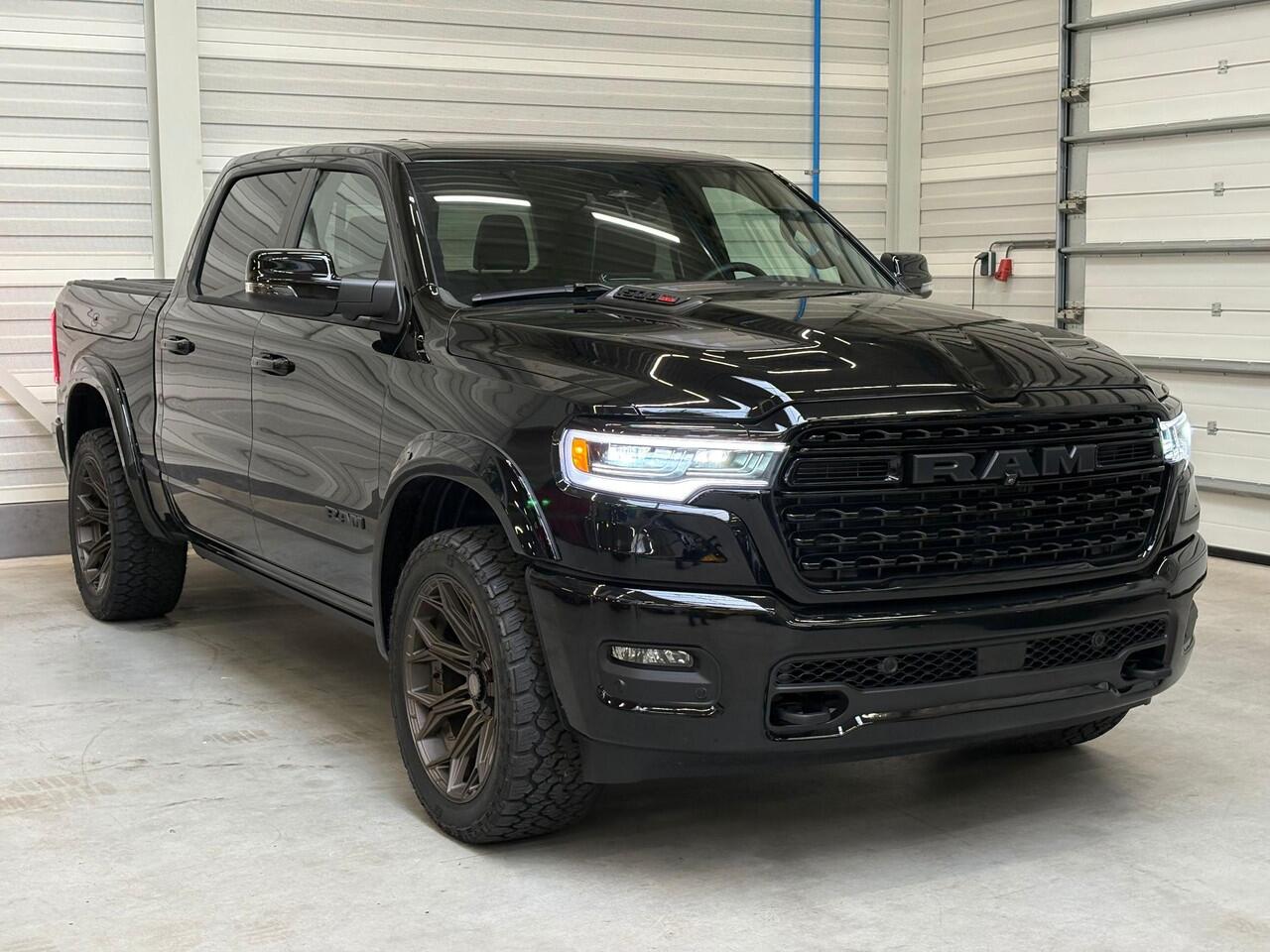 Dodge 1500 Ram 3.0L SST H.O. 540PK Limited Night CrewCab 4x4