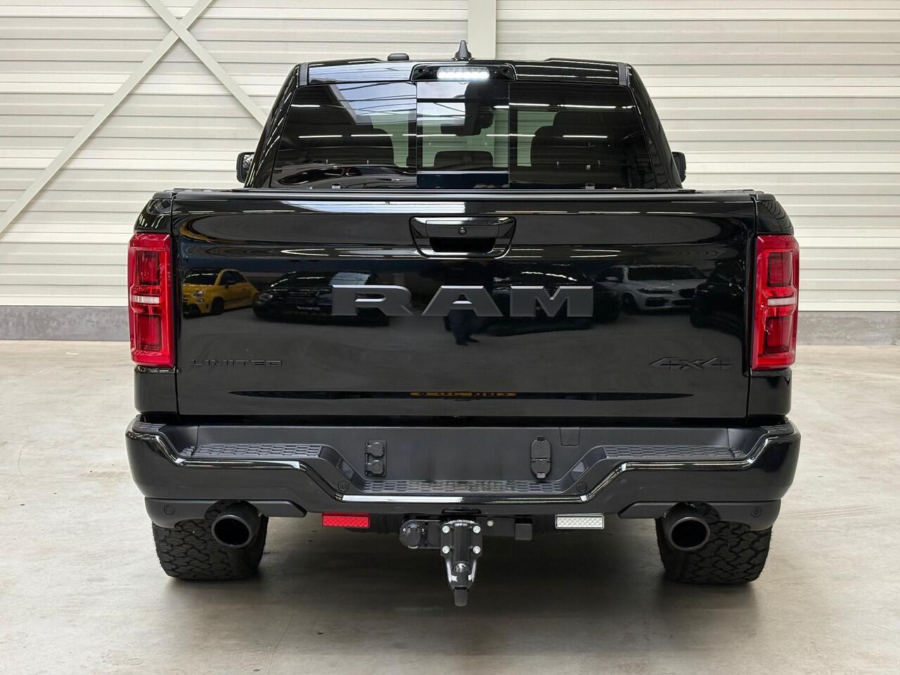 Dodge 1500 Ram 3.0L SST H.O. 540PK Limited Night CrewCab 4x4