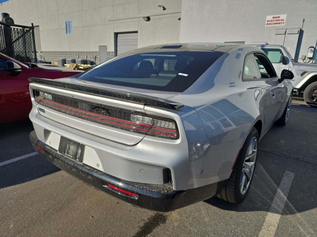 Dodge CHARGER Daytona EV Scat Pack 100% Electric AWD 670 horse power