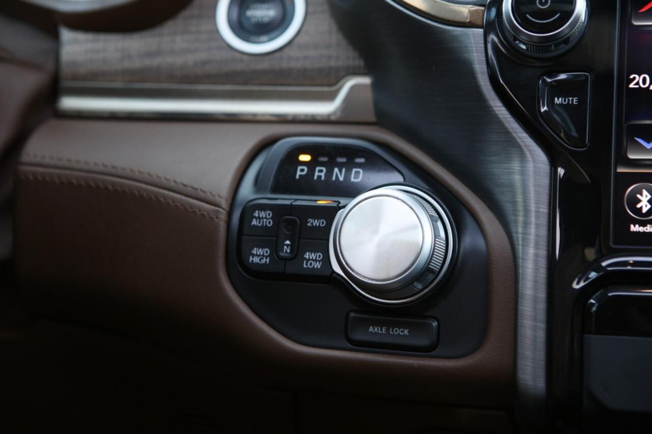 Dodge RAM PICKUP 5.7 V8 4x4 CC Longhorn. PANO, Guerrilla Exhaust