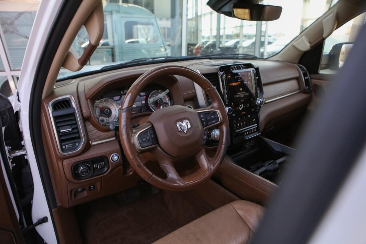 Dodge RAM PICKUP 5.7 V8 4x4 CC Longhorn. PANO, Guerrilla Exhaust