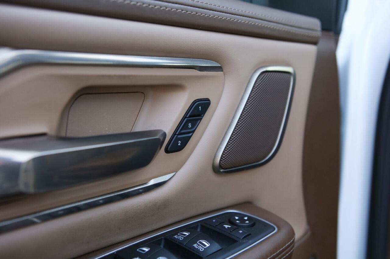 Dodge RAM PICKUP 5.7 V8 4x4 CC Longhorn. PANO, Guerrilla Exhaust