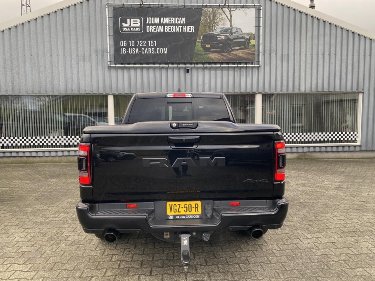 Dodge RAM PICKUP V8 4x4 LPG Pano-Dak 360 Camera N.A.P.