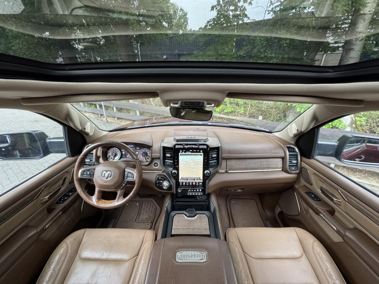 Dodge RAM PICKUP 5.7 V8 LPG LUCHTVERING