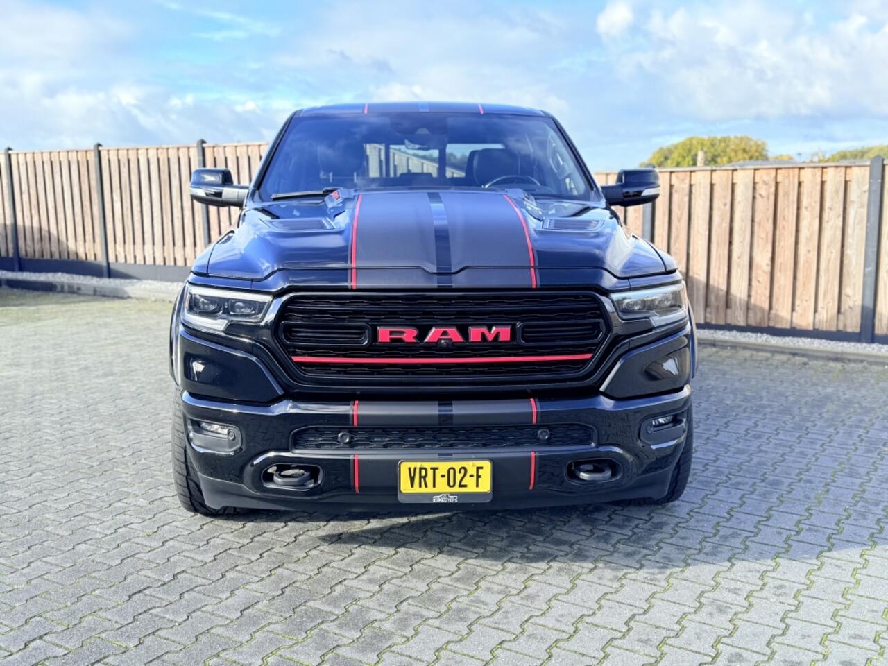 Dodge RAM PICKUP 5.7 V8 HEMI WIDE BODY 22" FEUL VOLL